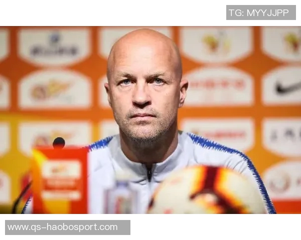 阿贾克斯计划邀请小克鲁伊夫担任技术总监以寻找新任主帅