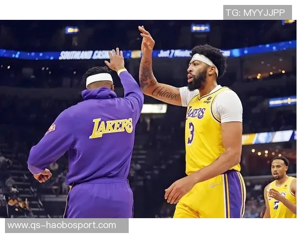 浓眉谈拉塞尔选择湖人：他愿意冒险放弃更高薪水