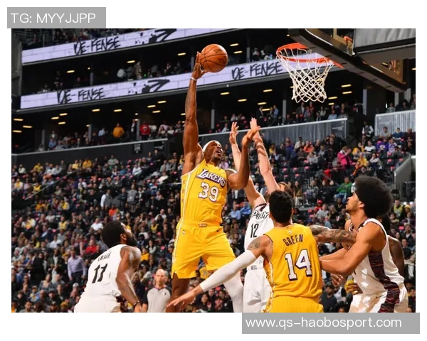 布鲁斯布朗替补表现低迷23分钟仅得2篮板未能得分