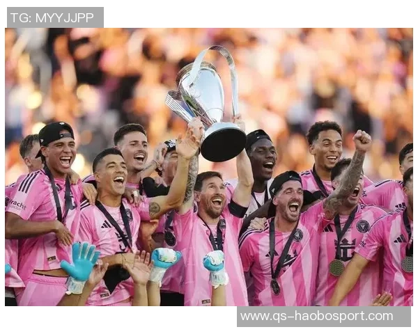 冲击最后一冠阿尔巴社媒晒合照激励队友共同争夺荣誉 冲击最后一冠阿尔巴社媒晒合照激励队友共同争夺荣誉